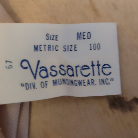 Vintage Slip Long Vasarette Beige Tan lace Trim Size Med Elastic Stretched Out - Picture 5 of 5